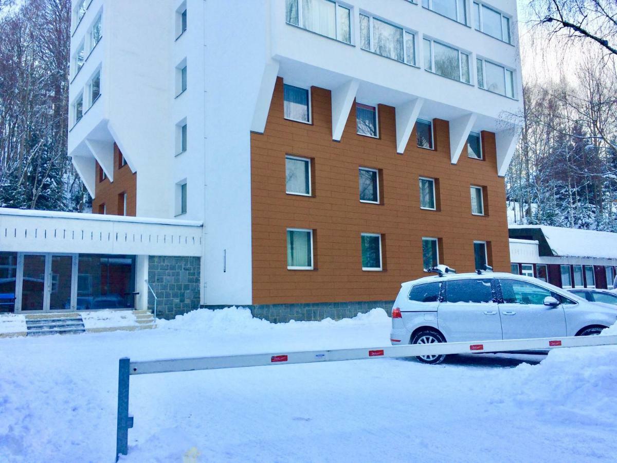 Apartment Elis Špindlerŭv Mlýn Eksteriør bilde